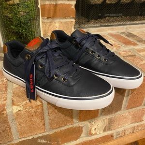 Men’s Levi’s Oxford sneakers - size 8